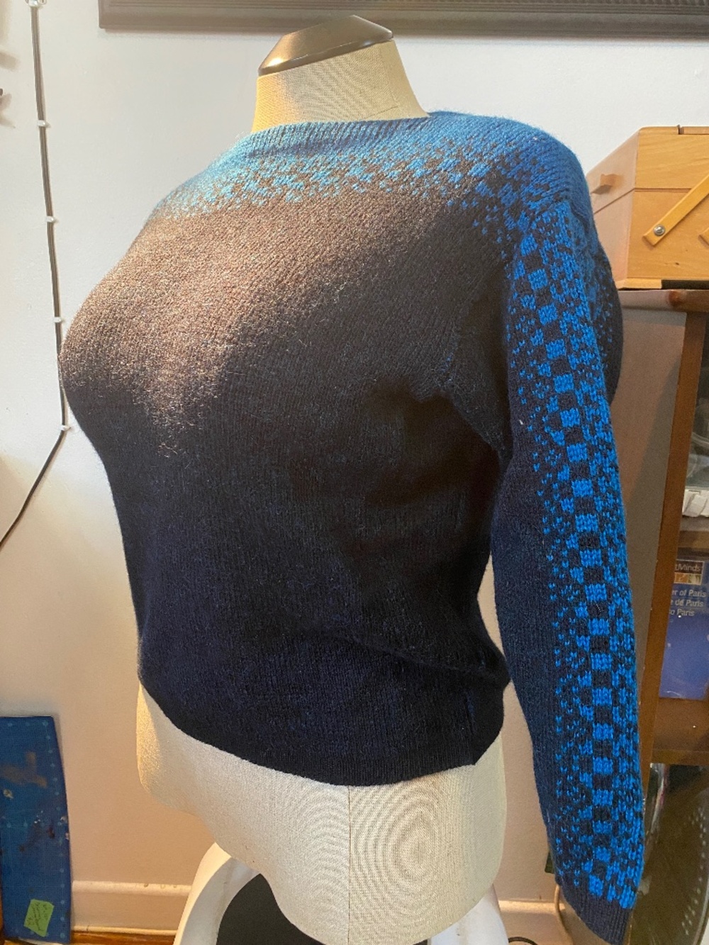 Vintage Wool Sweater Boat neck blue / Made in Canada / Medium wool